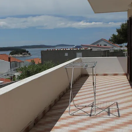 Διαμέρισμα With A Parking Space Hvar - 8769
