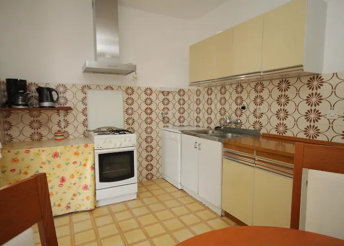 With A Parking Space Hvar - 8769 شقة هفار