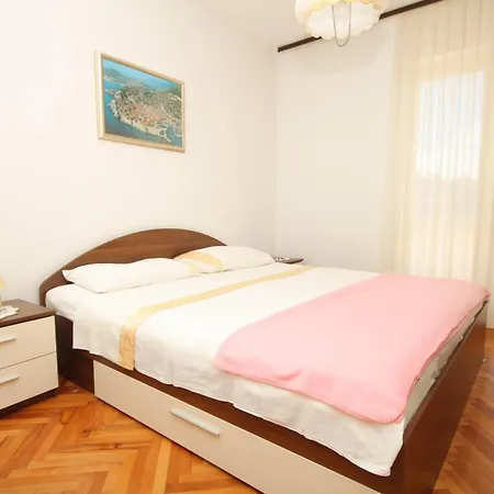 With A Parking Space Hvar - 8769 Apartment Hvar Town