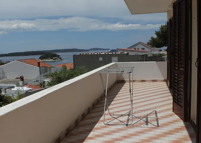 Apartment With A Parking Space Hvar - 8769