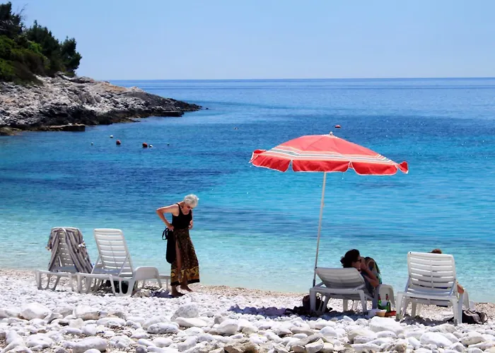 Apartment With A Parking Space Hvar - 8769